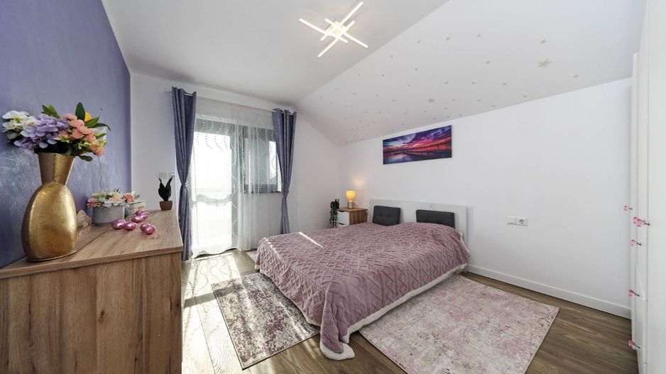 Casă Individuală Modernă de Vânzare | Sânpetru, Brașov - Poză 19