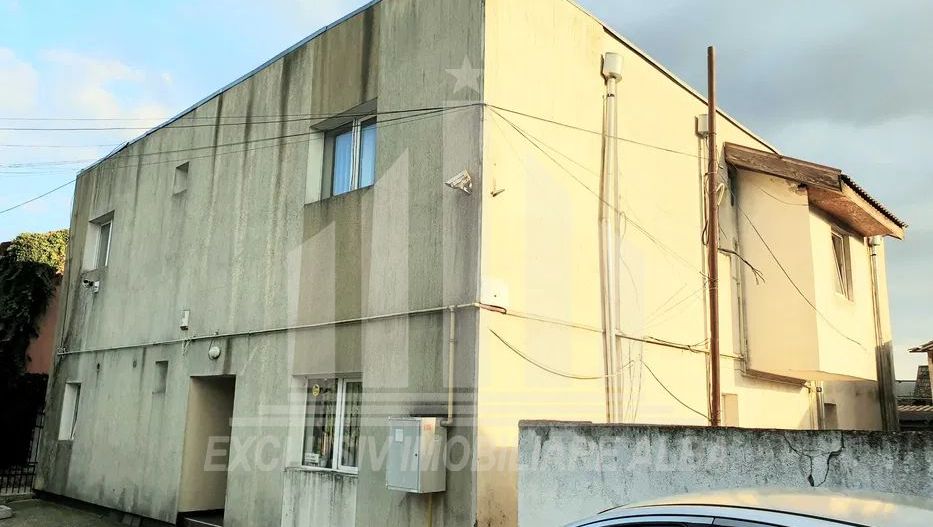 Vila compusa din 7 apartamente, Centru - Poză 4