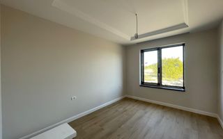 Casă / Vilă în Mosnita Noua - Poză 9