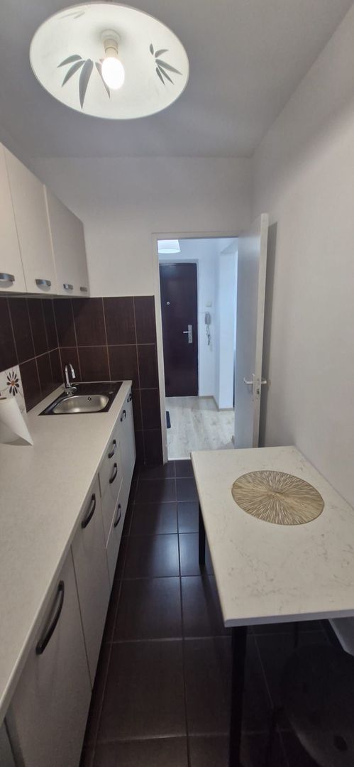 Garsonieră de inchiriat |decomandată | renovată | metrou, Drumul Taberei - Poză 3