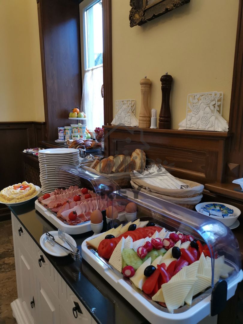 Vila de vanzare in zona Centrala/Orasul de jos - Poză 28