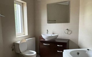 Casă centrală renovată, mobilată și utilată, zona Platinia - Poză 5