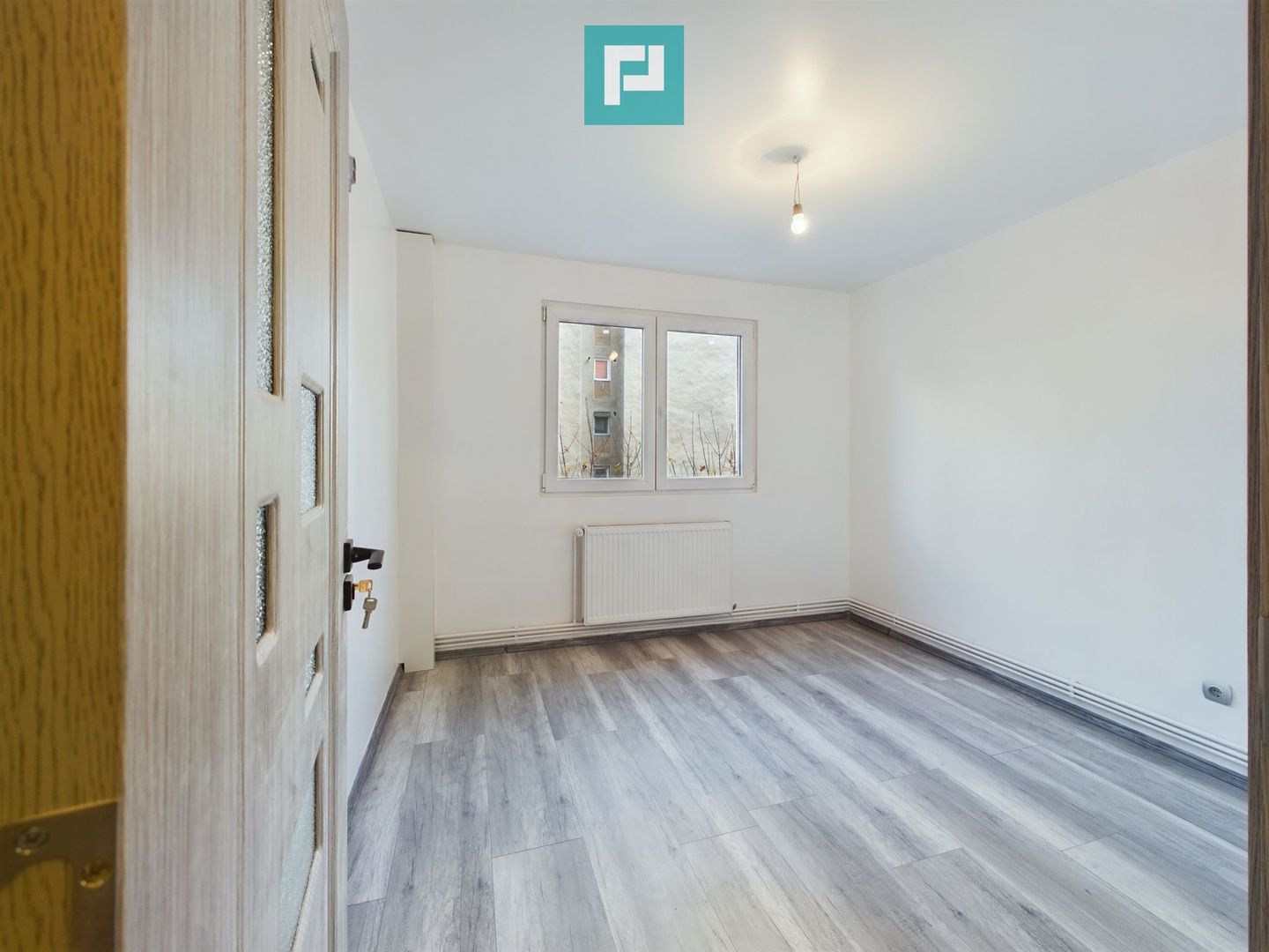 Apartament 3 camere pe str Hateg in Vlaicu - Poză 16