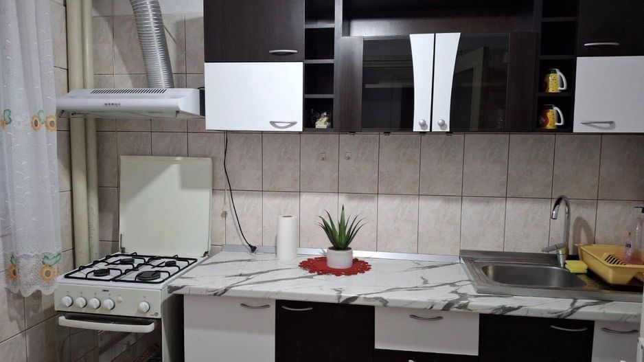 AP. 2 CAMERE 1 MAI, BUCATARIE INCHISA, BLOC REABILITAT, MOBILAT/UTILAT - Poză 4