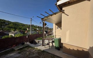 Casa renovata priveliște superba catre Cetatea Devei – Str. Calugareni - Poză 4