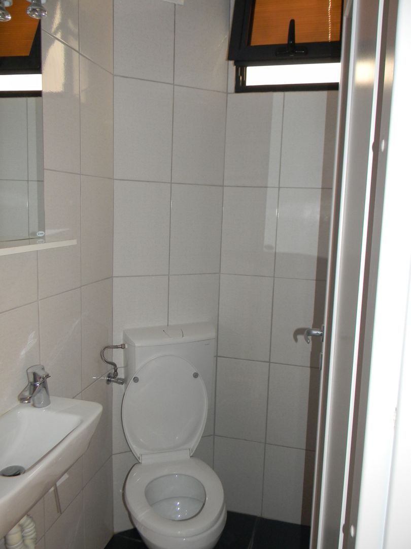 Garsoniera FAGET ,bloc de apartamente! - Poză 7