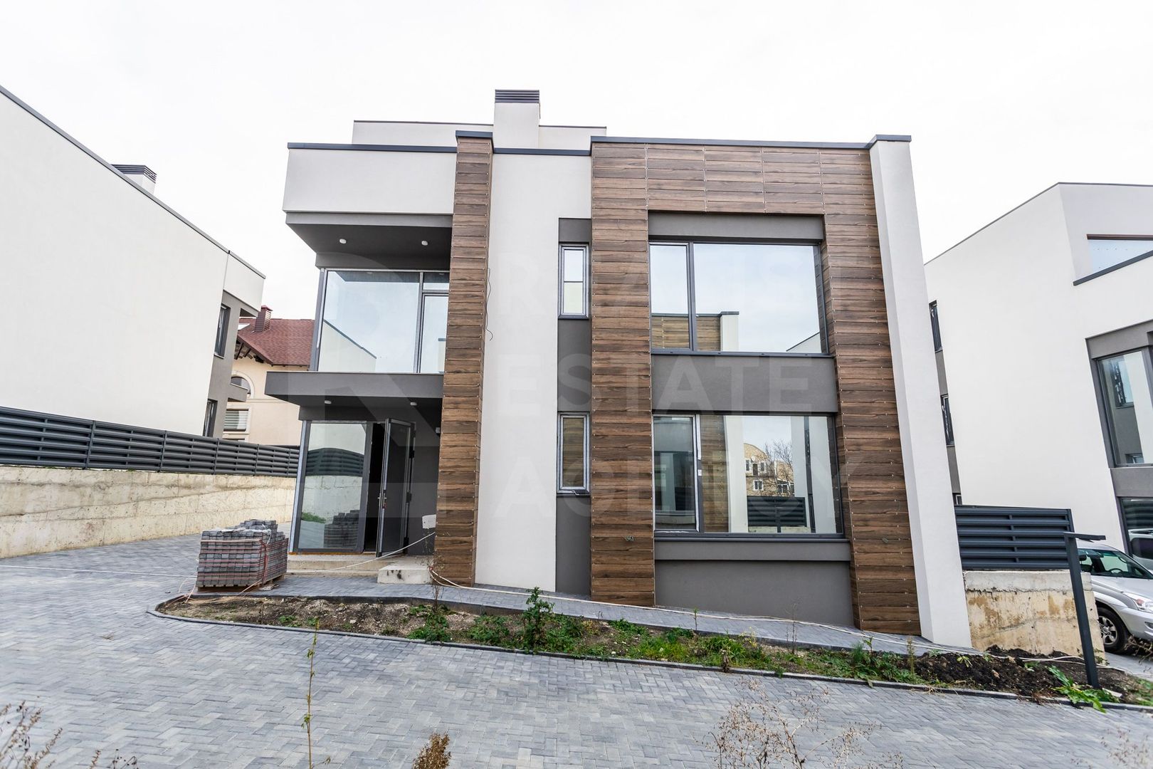 Vânzare Casă Hi-Tech, str. Teilor, Râșcani - Poză 1