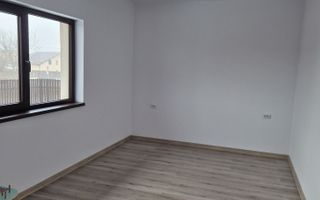 Casă la parter, Valea Lupului, strada Mihail Sadoveanu - Poză 5