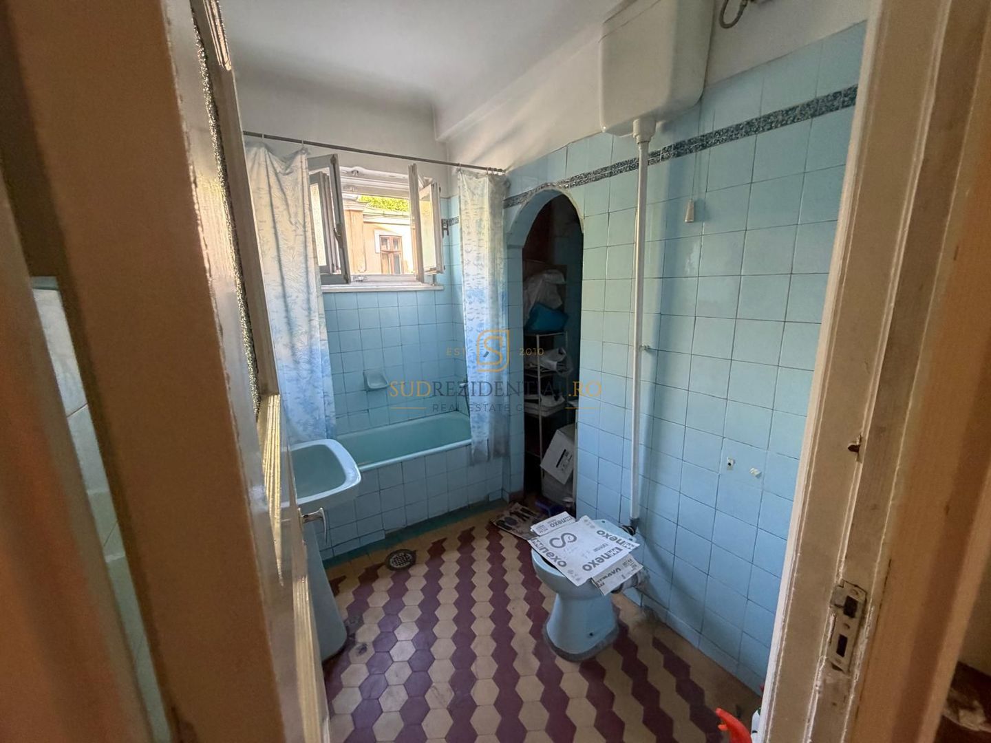 Apartament cu 4 camere în zona Universitate – proprietate cu istorie - Poză 10