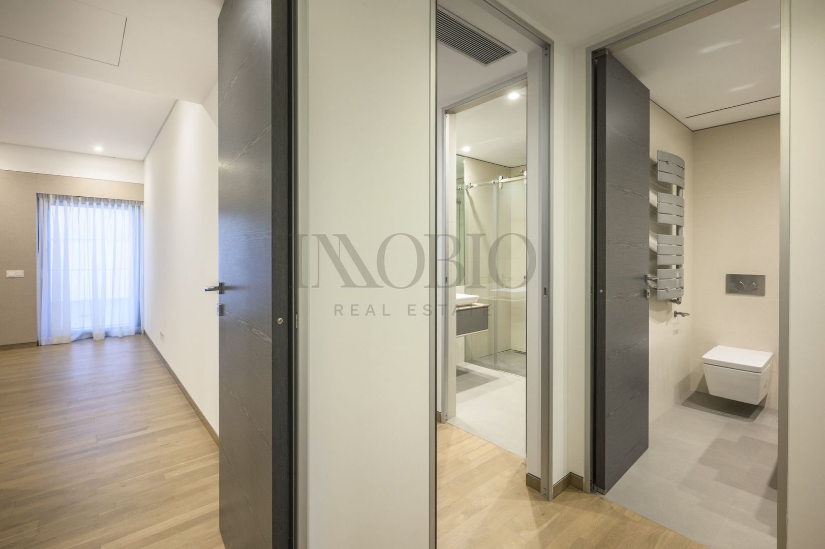 Reședință Exclusivistă cu 5 Camere | 201 mp | Terasă 25 mp - Poză 31