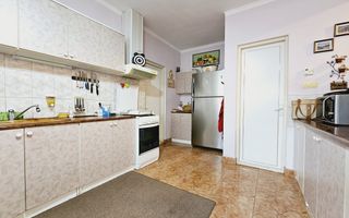 Casa in regim cuplat de vanzare, Lipoveni - Poză 4