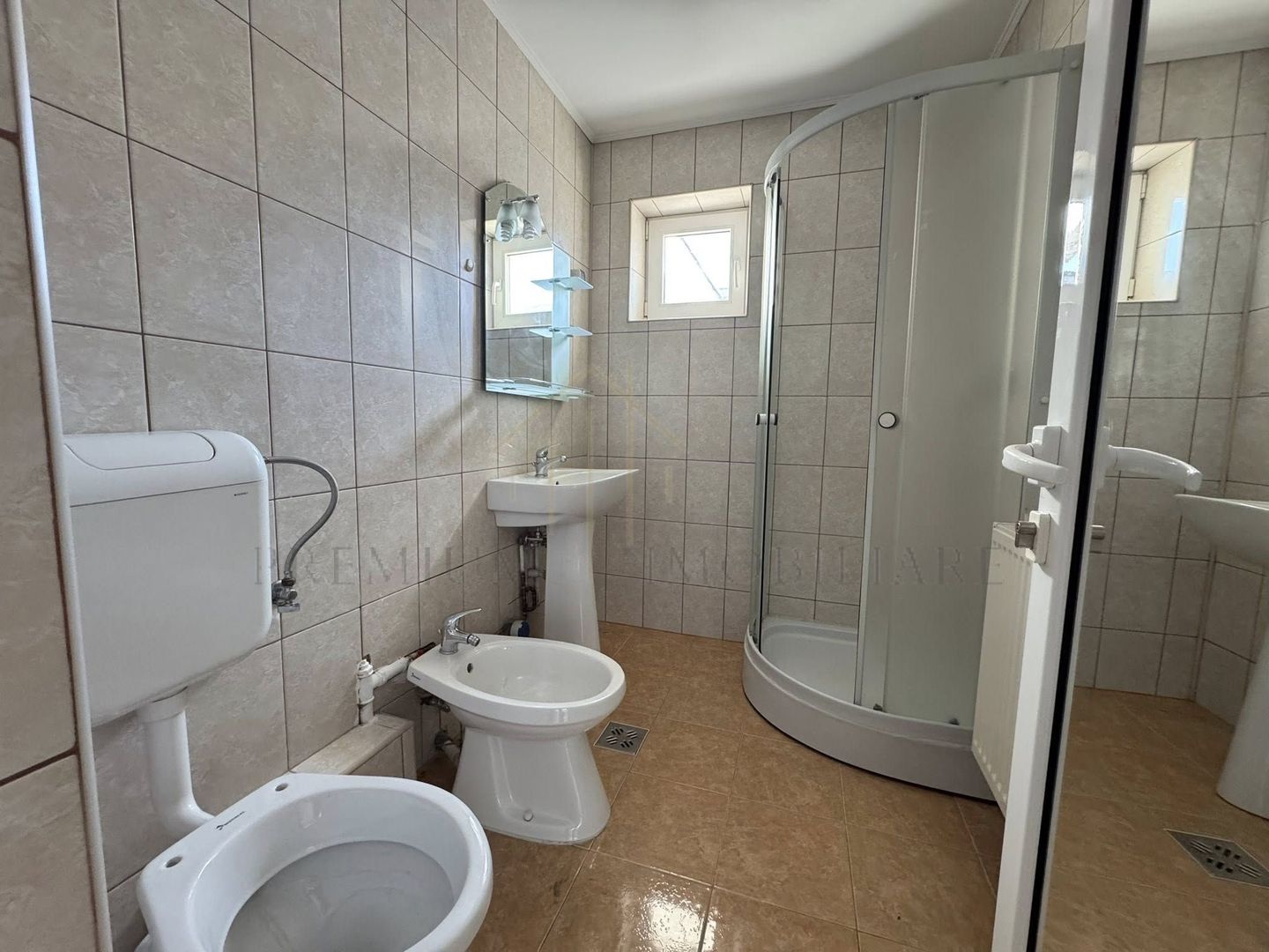 Apartament 3 Camere - Zona centrala - Poză 3