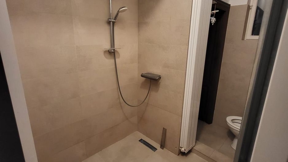 De inchiriat Apartament 5 camere - Poză 5