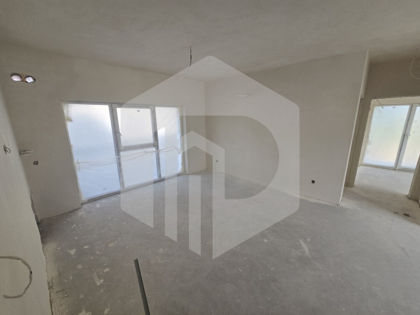 Apartament 3 camere 2 locuri de parcare zona Turnisor - Poză 8