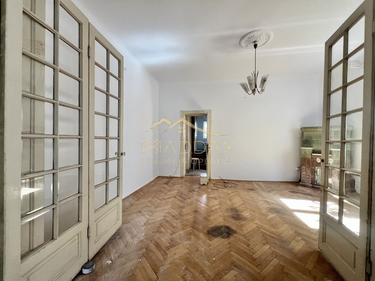 Vila EXCLUSIVISTA ***6 camere***// Dorobanți - Capitale - Poză 1
