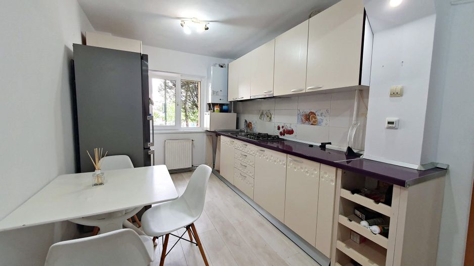 Apartament 3 camere decomandat, Racadău – zonă verde, aproape de Tâmpa - Poză 2