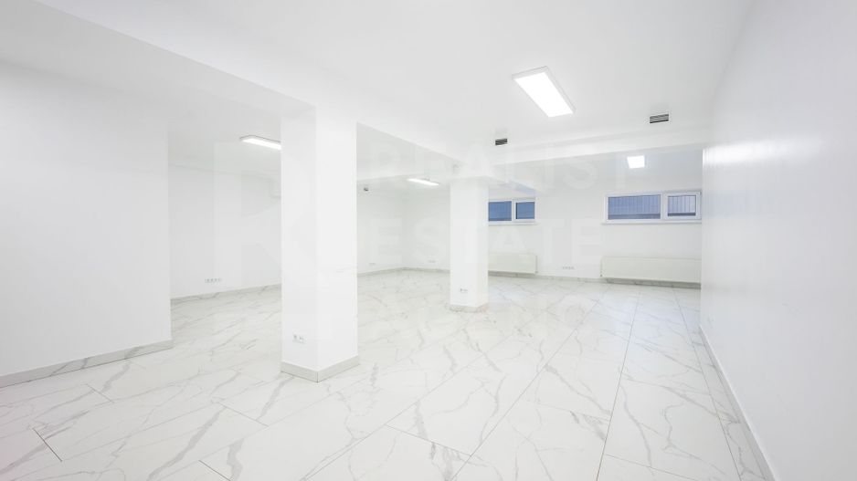 Vânzare spațiu comercial  Centru de 451,6 mp, amplasat pe teren privat - Poză 31