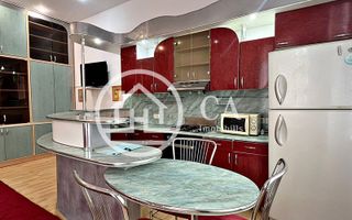 Apartament de vânzare cu 3 camere în zona Ultracentrală, Oradea - Poză 7