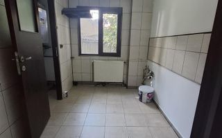 3 camere zona G. Lazar centrala. parter - Poză 4
