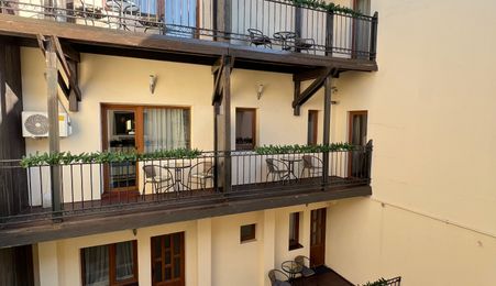 Imobil 650 mp utili, zonă centrală, comercială și trafic intens