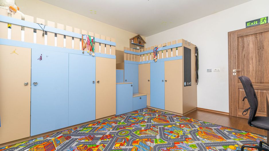 Vila premium cu teren generos! Confort și eficienta in Sanleani - Poză 5