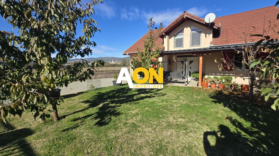 Casa 5 Camere, 2 Bai, 600mp Teren, Zona Oarda - Poză 1