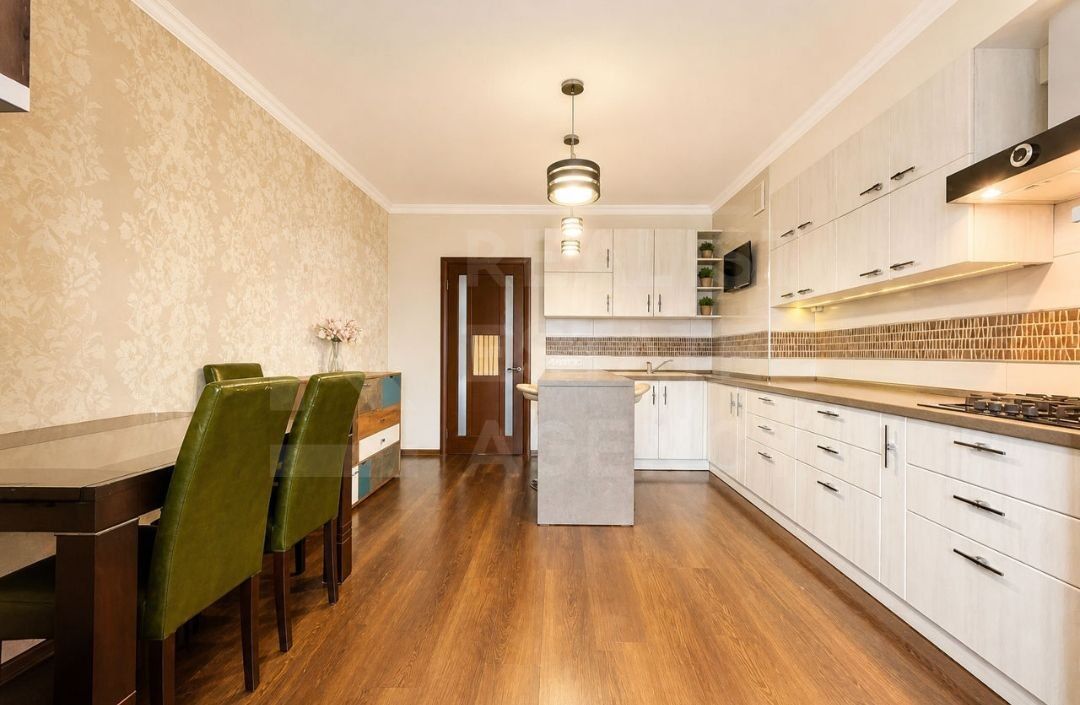 Chirie, apartament, 3 camere, str. Mihai Viteazul, Centru - Poză 1
