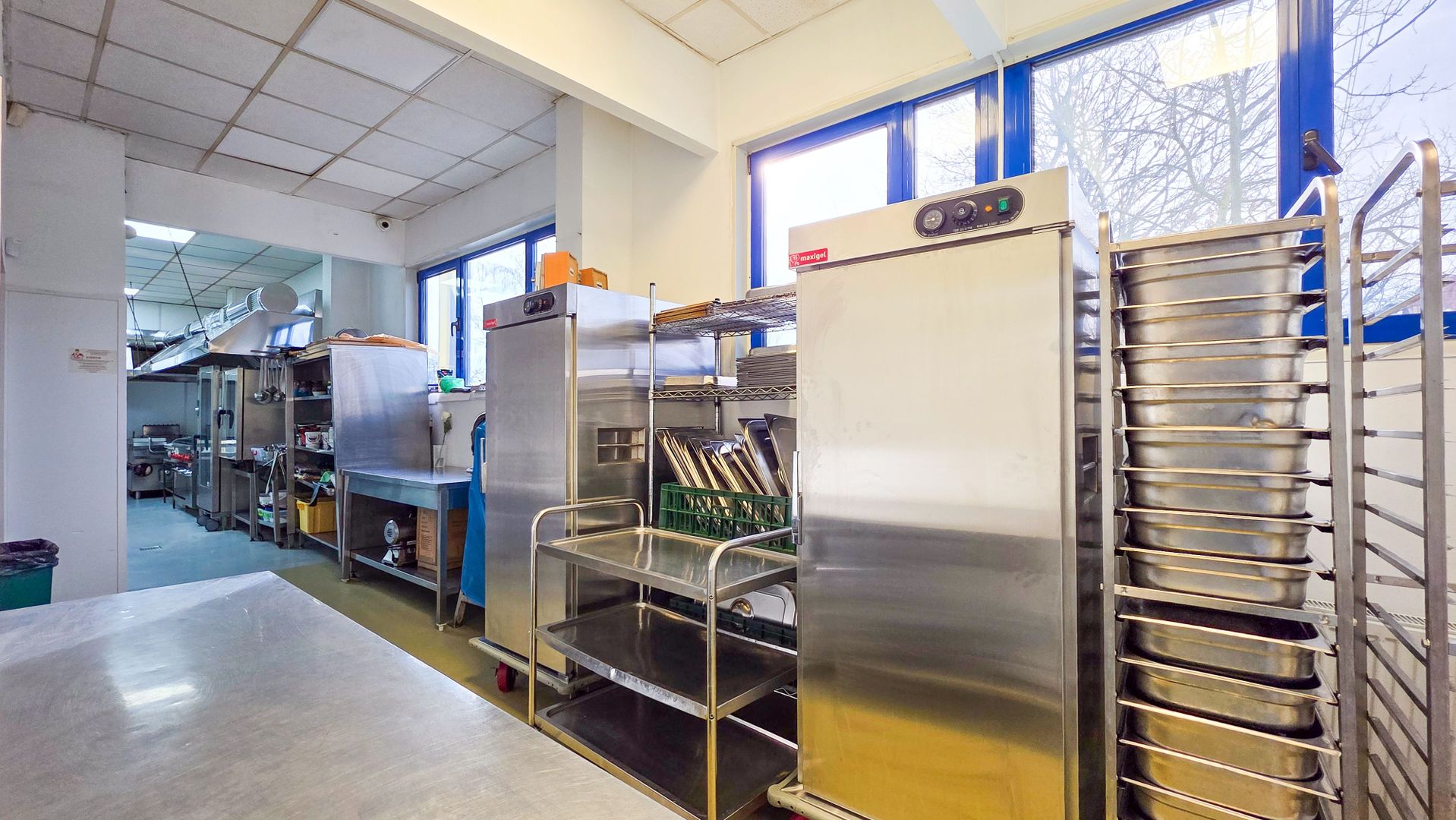 Spațiu industrial–afacere catering la cheie, teren&hală 750 mp S+P+1E - Poză 44