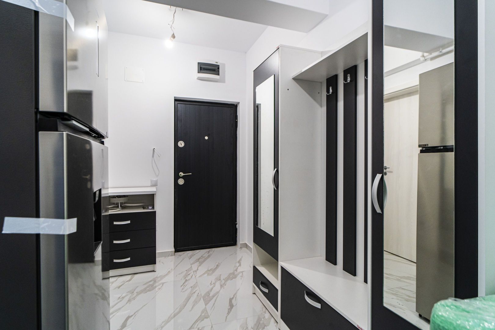 Brancusi, 2 camere, 68 mp, mobilat-utilat, loc de parcare inclus - Poză 15