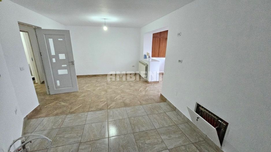 Apartament cu 3 camere, etaj 3, renovat 2023, zona CONFECȚII; - Poză 4