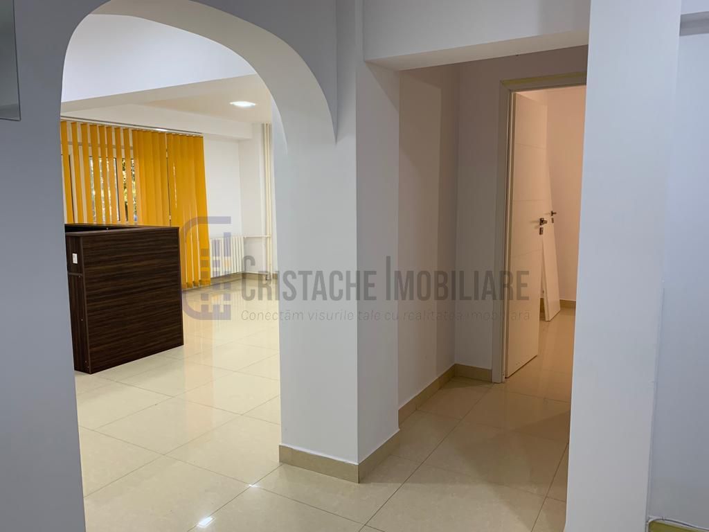 Timpuri Noi_Apartament 3 camere_70 mp_parter_bucatarie mobilata si utilata - Poză 1