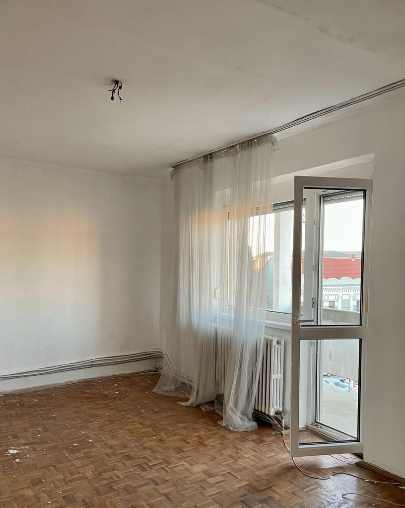 BRASADAS vinde ap 2 cam etaj 4/4 Calea Traian. - Poză 2