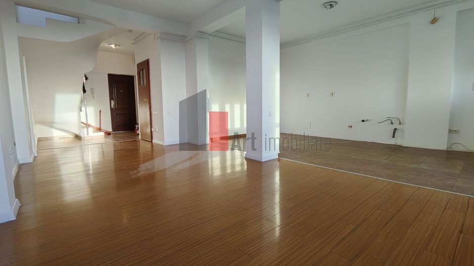 Apartament 3 camere tip Duplex Cartierul Latin - Poză 1