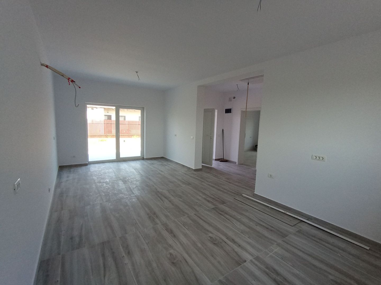 Sanandrei Casa Individuala Pe Parter, 3 Cam, Drum Asfaltat. Toate Utilitatiile - Poză 5