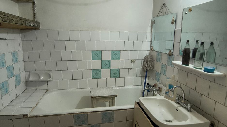 Apartament 3 camere semidecomandat Berceni - Poză 11