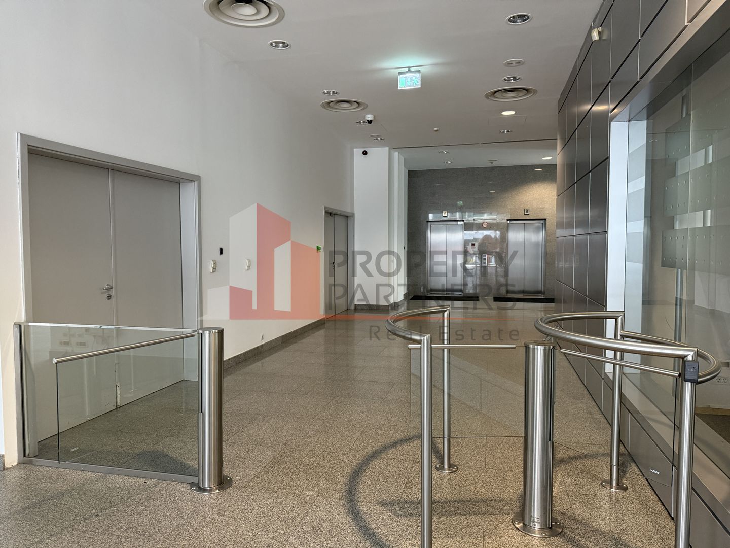 Spatiu comercial / birou Metav Business Center - Poză 2
