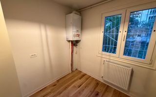 Disponibil imediat. Centrala proprie. Renovat integral - Poză 2