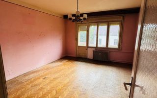De vanzare Apartament 3 camere, Central, Piata Mica, et 3/4, Arad - Poză 1