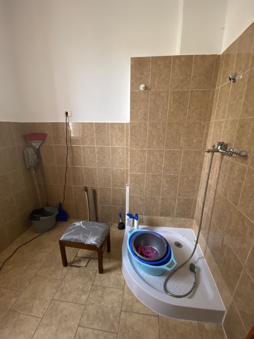 Apartament generos zona Piata 700 - Poză 8
