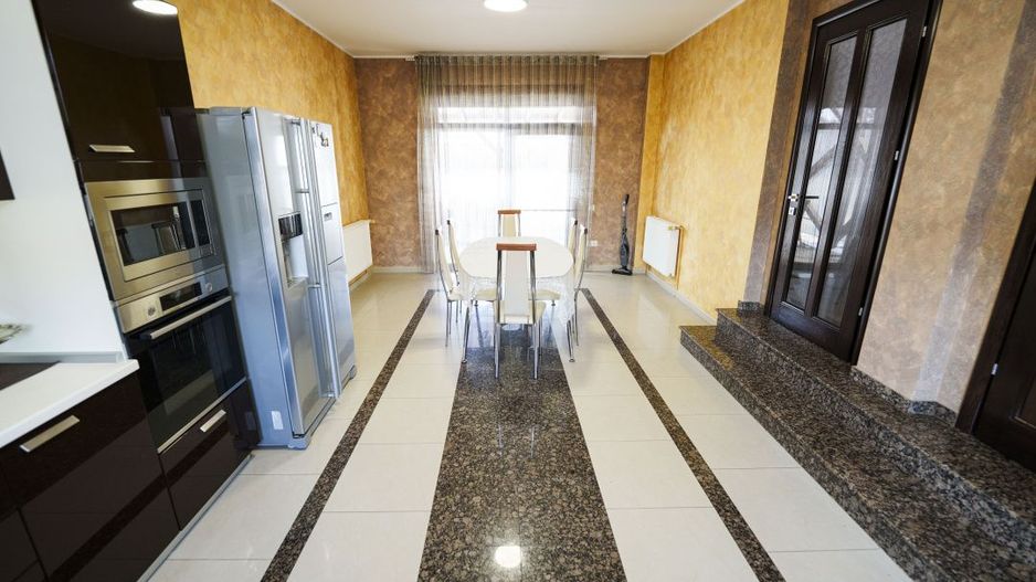 Vila moderna S+P+M, piscina acoperita, sauna, sala fitness-zona Ford/Cassia Park - Poză 11