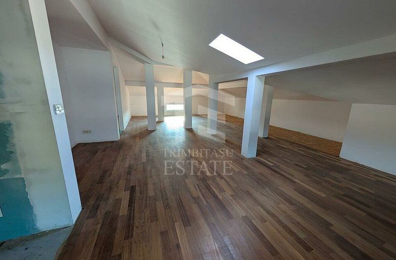 Casă Spațioasă 242 mp Utili și 600 mp Teren – Dragomirești-Deal - Poză 23