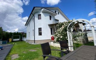 PRET REDUS!!! Vila de lux, P+E+M, piscina, 7 minute de centru Bistritei - Poză 15