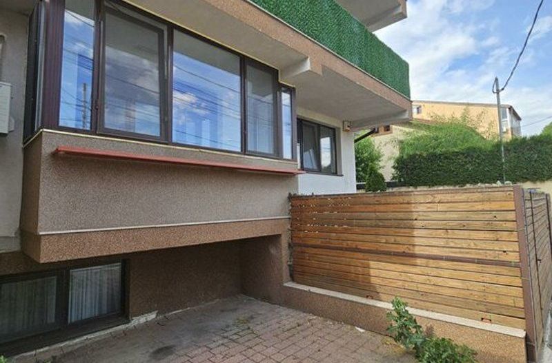 Apart 3 cam nemobilat + parcare - Poză 2