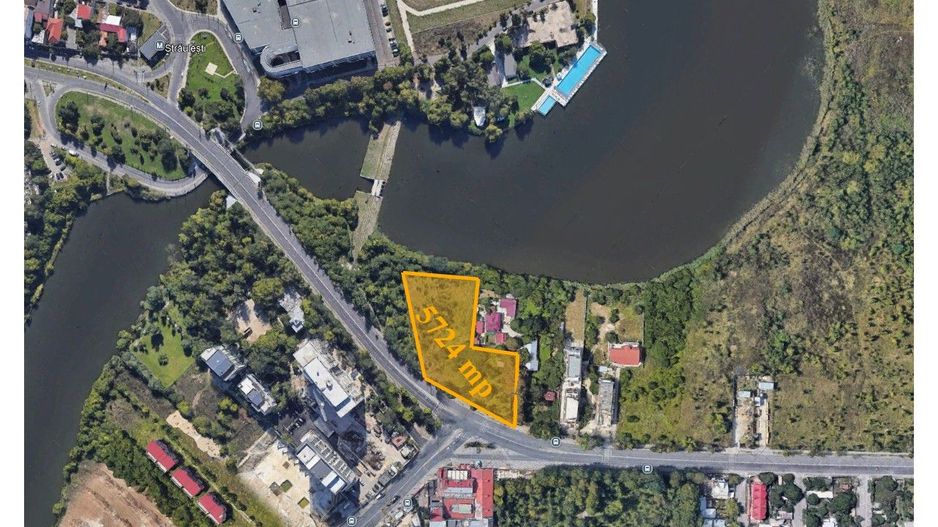 TEREN INTRAVILAN CU IESIRE LA LAC– OPORTUNITATE UNICA IN ZONA - Poză 1