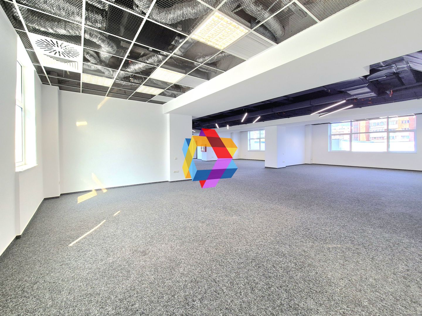 Spatiu de birouri ultramodern Brașov - 367 mp + Teresa 240 mp - Poză 4