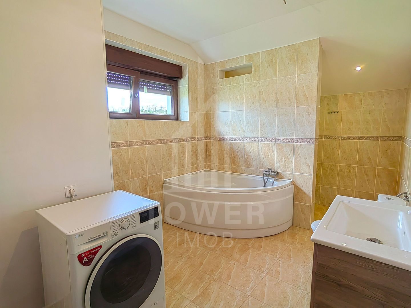 Casă individuală 5 camere cu 372 mp teren în Bavaria - Poză 8