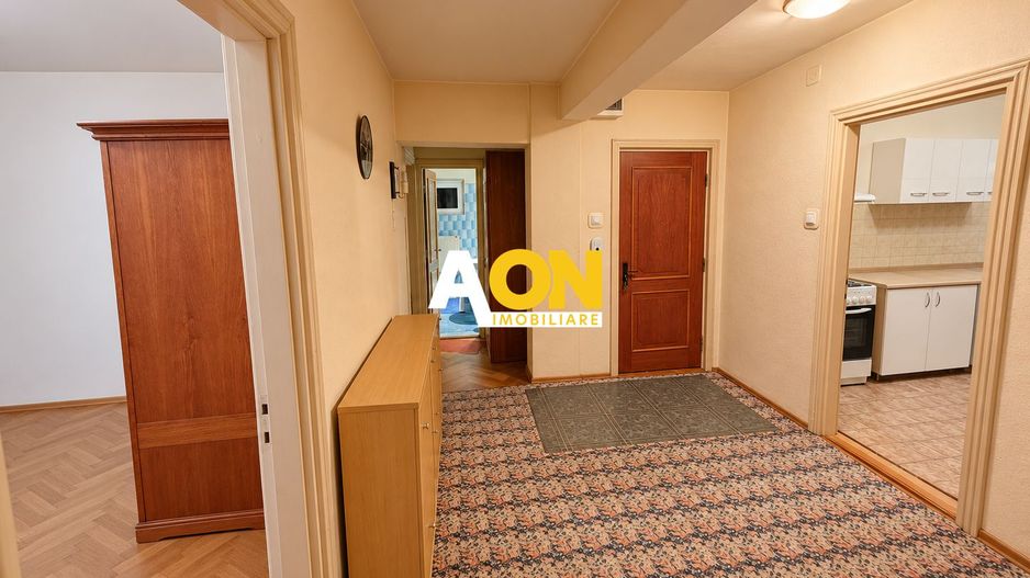 Apartament decomandat, 4 camere, 95 mp utili, boxa de 13 mp, Centru - Poză 14