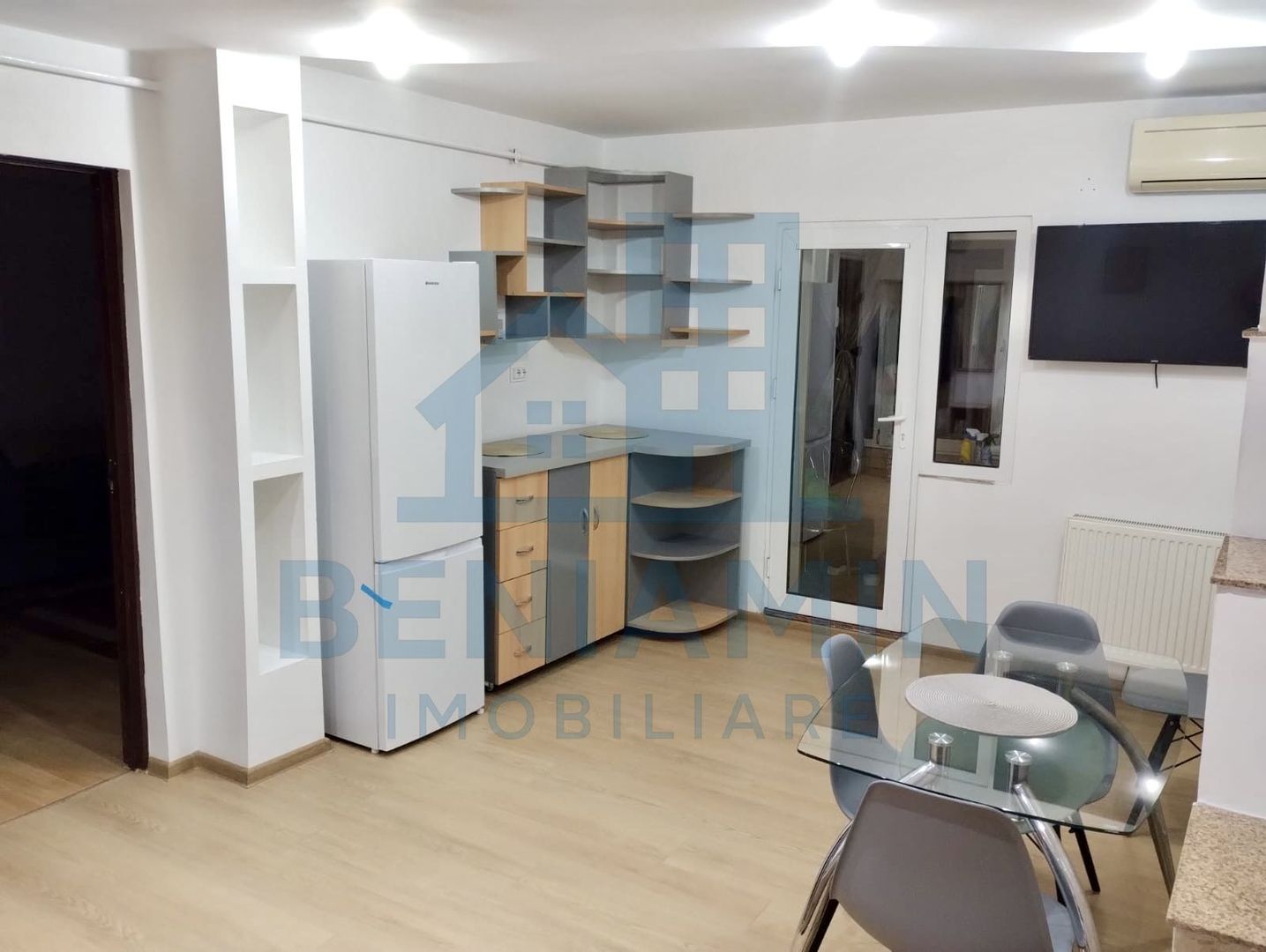 3 decomandate - etaj 3 - centrala proprie - mobilat - utilat - 1Mai - Poză 5