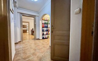 Birou in Piata Unirii - Poză 4