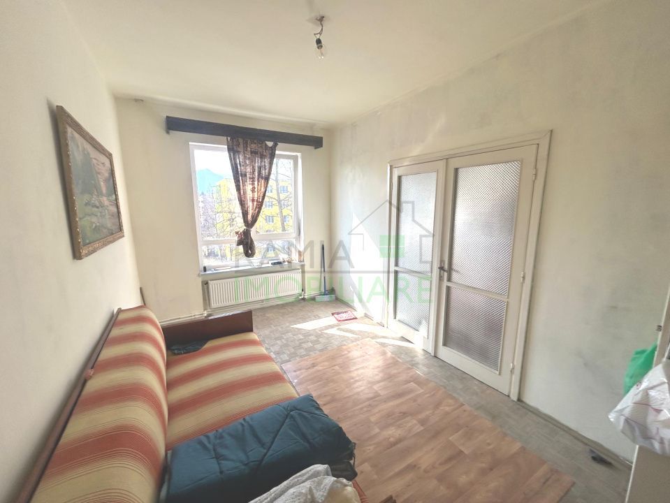 Apartament 2 camere decomandat Tractorul etaj 3 centrală termică nouă - Poză 4